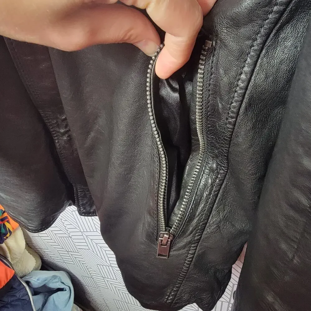 MAURITIUS LEATHER MEN'S GOEFF LAMB LEATHER ZIP-FRONT TRUCKER JACKET - Picture 10 of 16